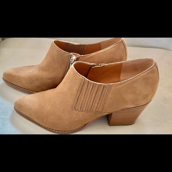 Franco Sarto Leather closed shoes - Picture 5 of 8